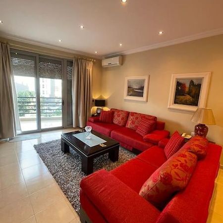 Stylish Central Apartment Tirana Exterior photo