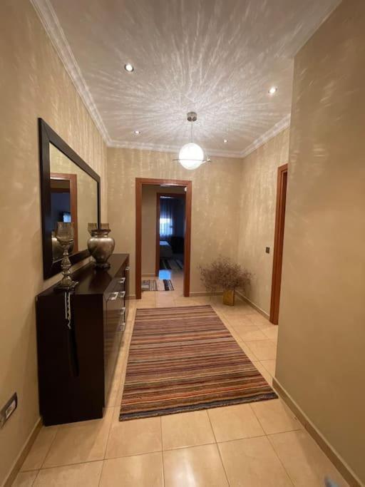Stylish Central Apartment Tirana Exterior photo